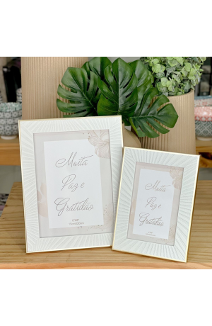 Porta Retrato Branco com  Moldura Dourada 